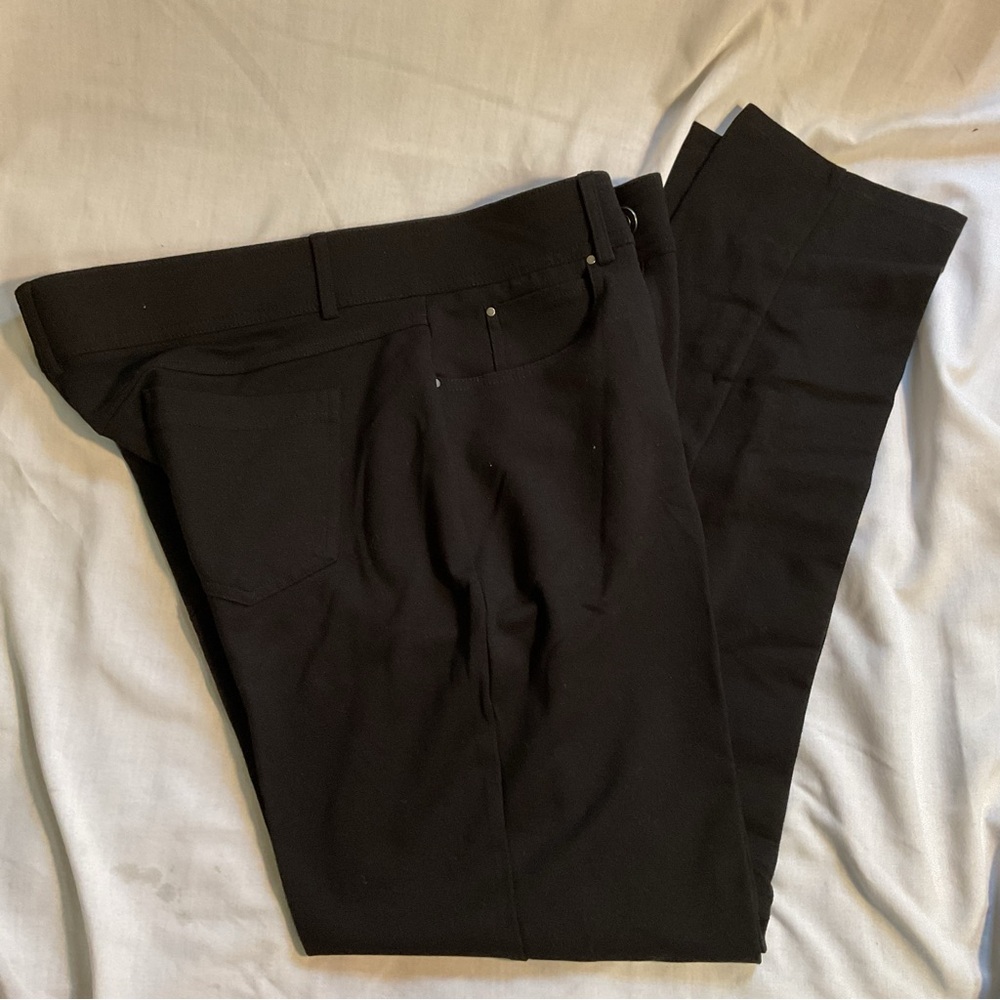 89th & Madison Black Dress Pants (#12)
Size 16w